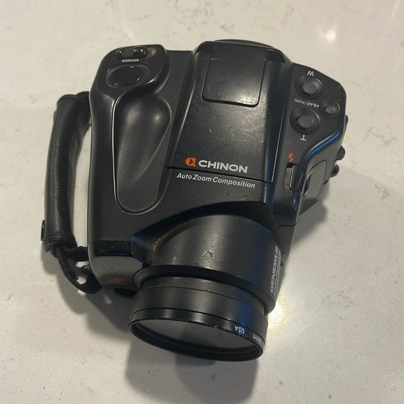 Chinon Genesis III Macro Zoom Lens 38-110mm Automatic Point and Shoot Ca… - Picture 1 of 11